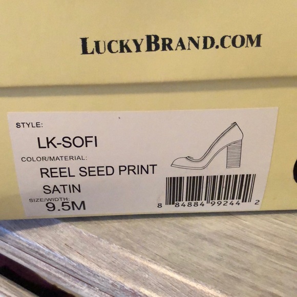 Size 9.5 Lucky Brand Heels - Picture 3 of 4